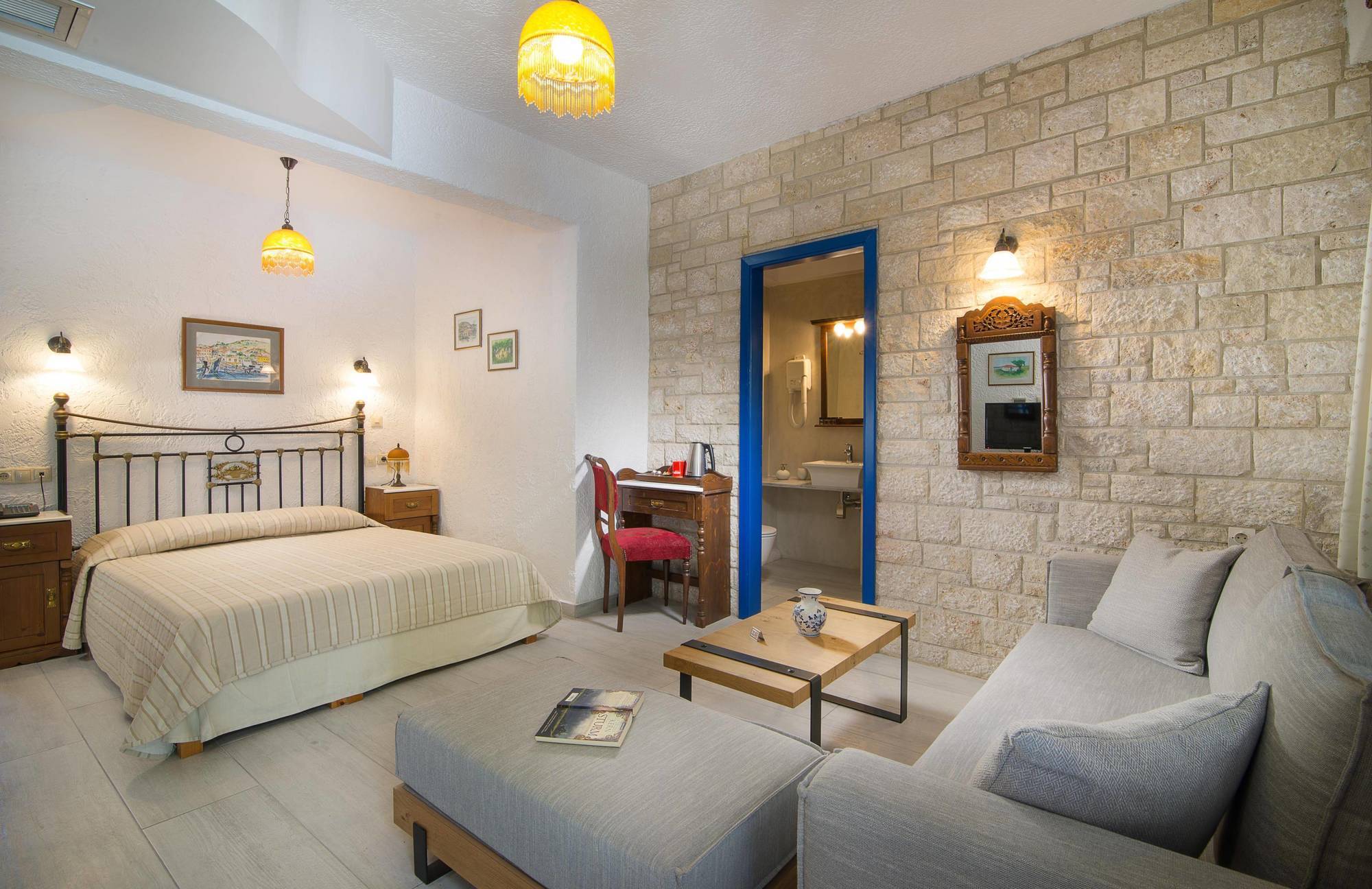 Virginia Hotel Sithonia Bagian luar foto